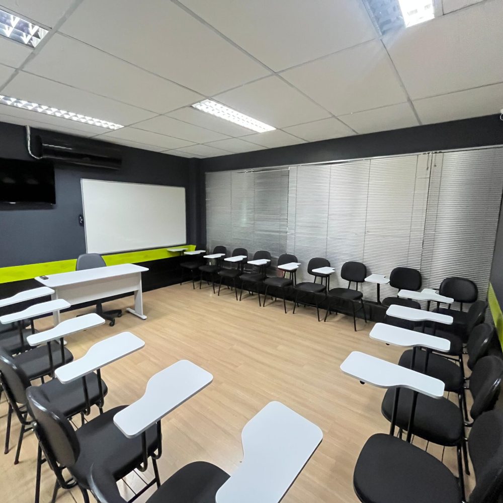 SALA-BLACK-INGLES-HORIZONTAL-Lidi-Tavares